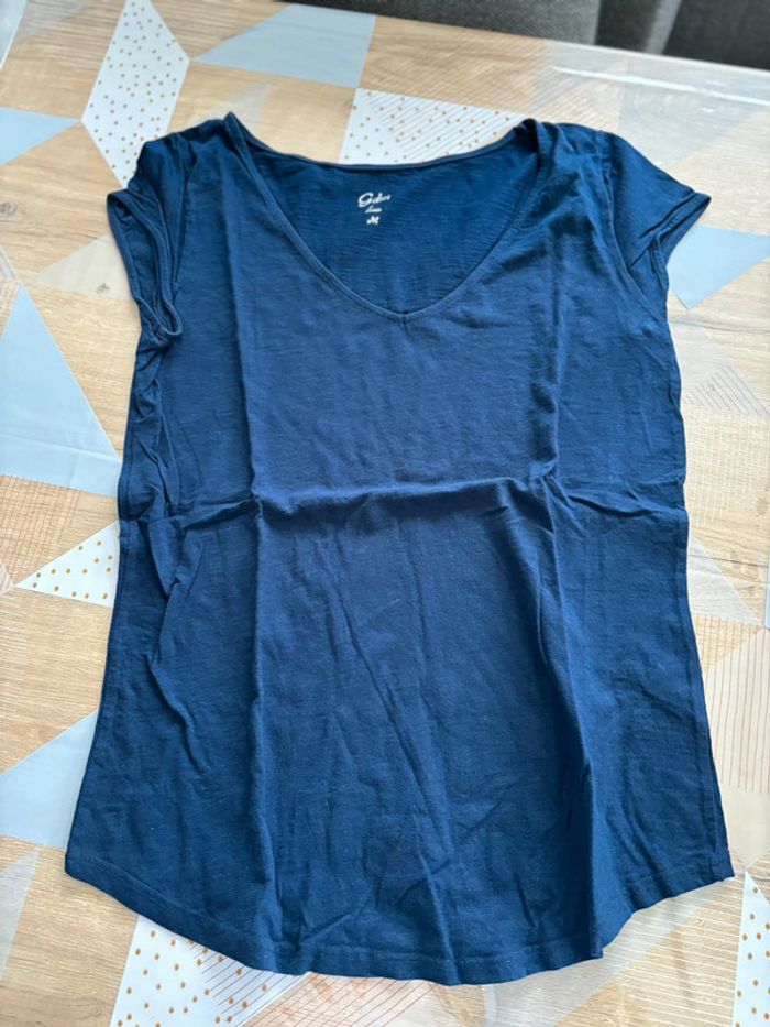 T-shirt bleu