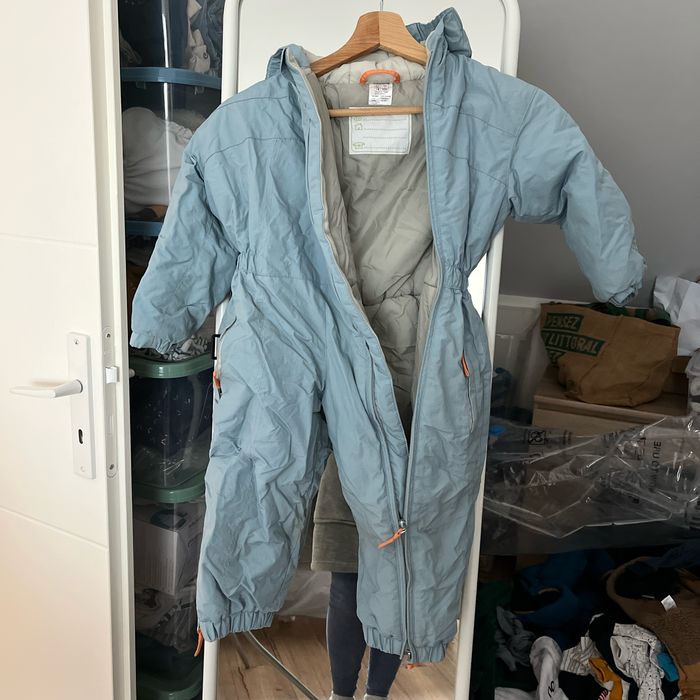 Ensemble combinaison + bottes de neige