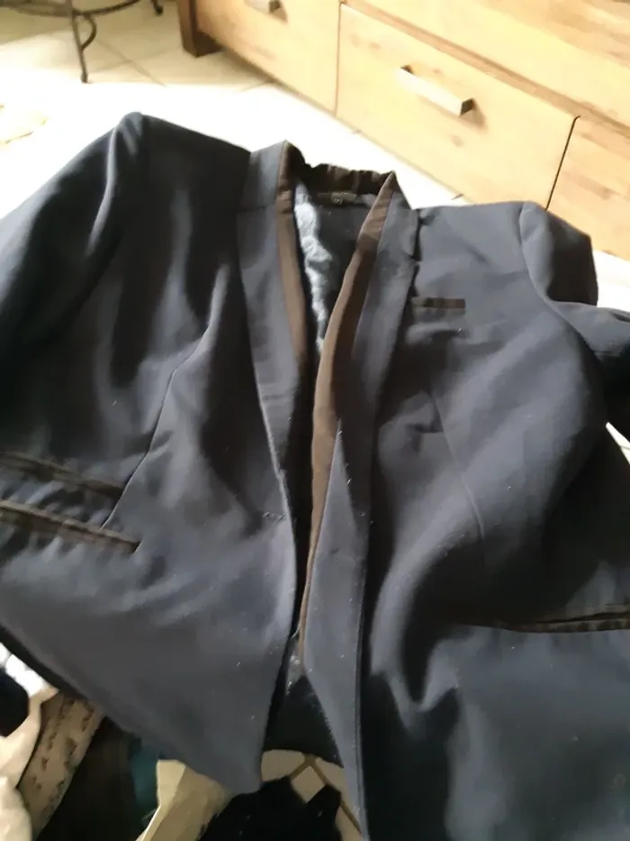 Veste tailleur bleu Marine et noire