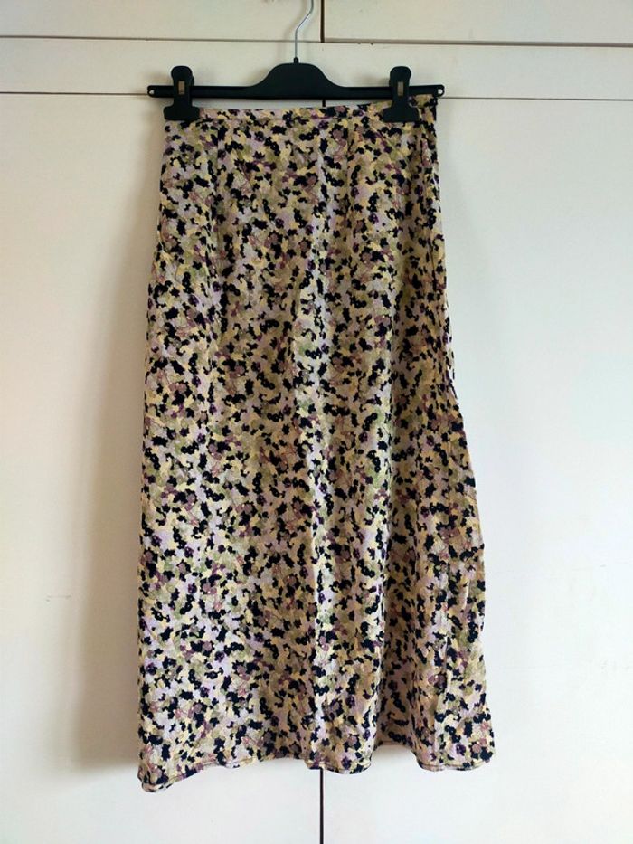 Jupe fendue t 34 H&M - photo numéro 2