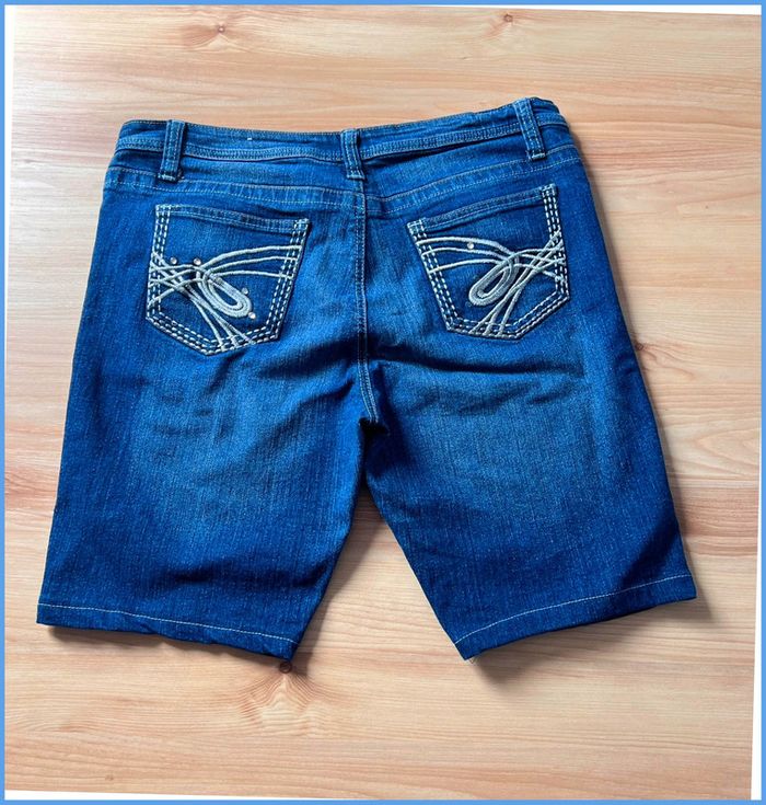 Short en jean vintage Femme Bleu marine brodé strass – Taille M/L L
