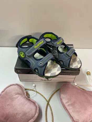 Sandales garçon (neuf) - Taille 27