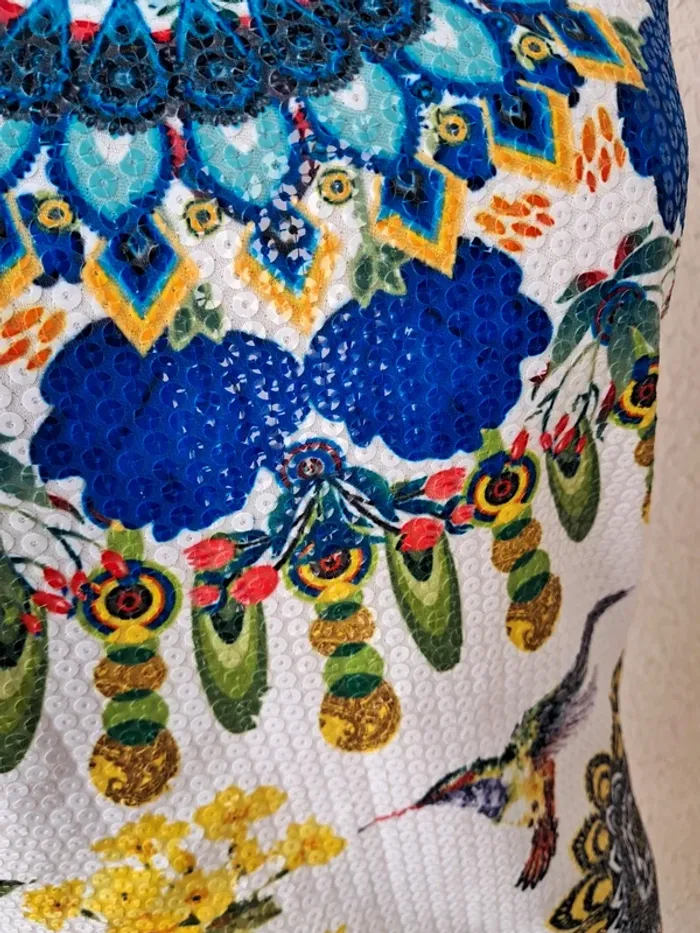 Très jolie robe à sequins - photo numéro 3