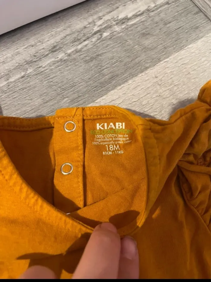 Ensemble haut+short Kiabi bb fille 18 mois - photo numéro 4