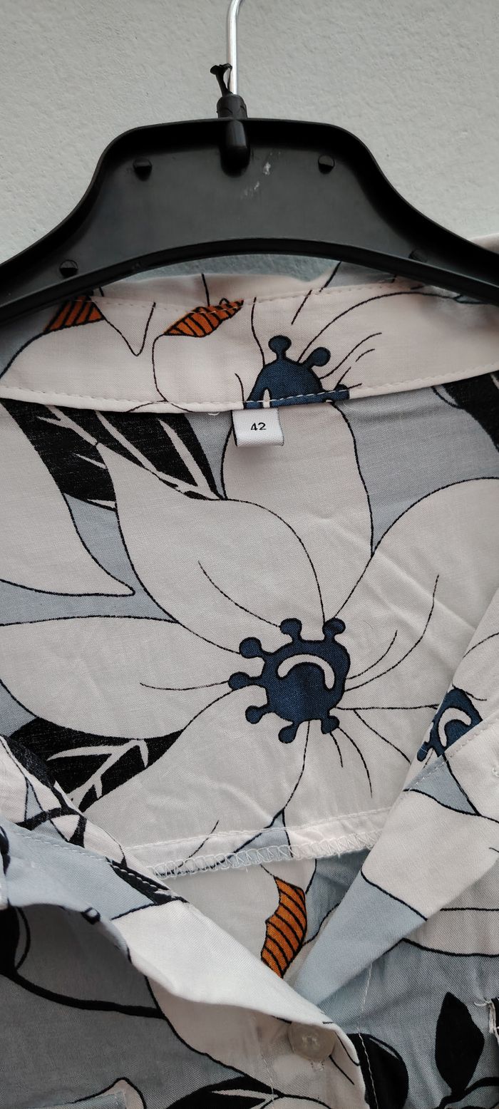 Chemise fleurie multicolore – Taille 42 – Sans marque - photo numéro 2