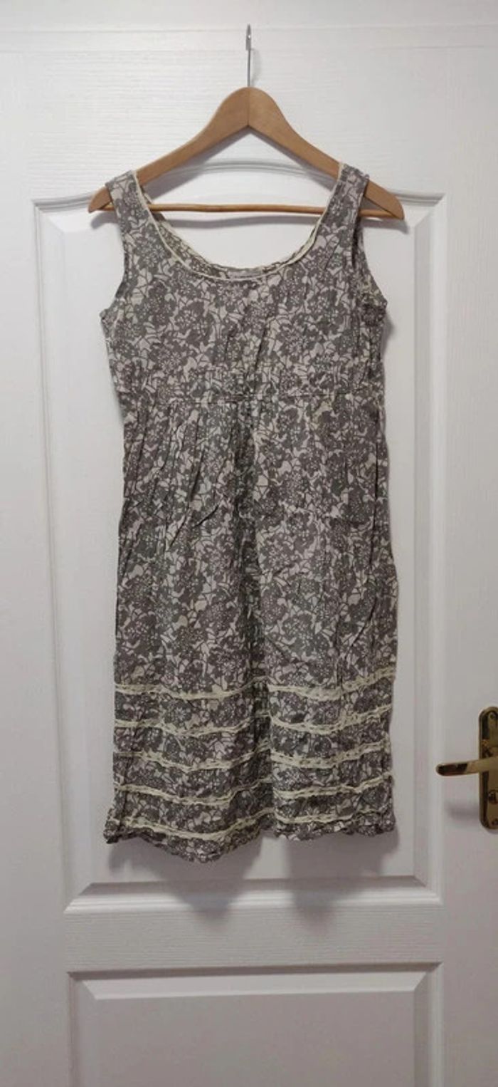Robe sans manches fleurie Dimension 40