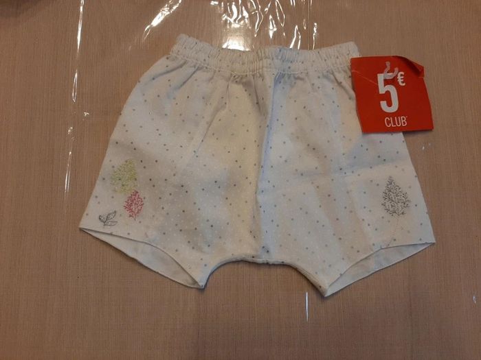 Short blanc neuf Orchestra 6 mois été