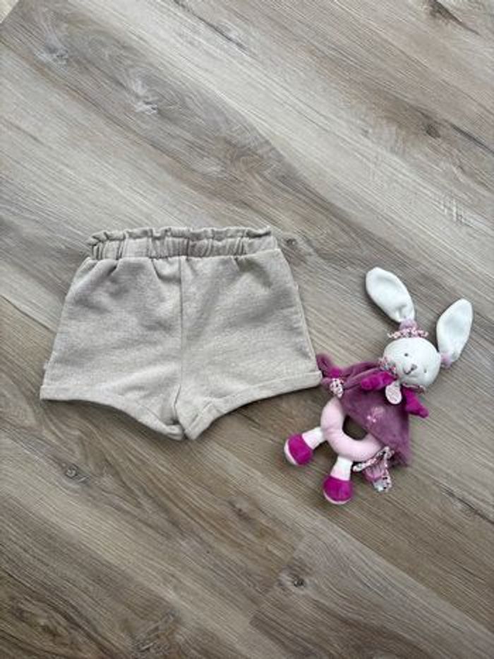 Short pailleté taille 24 mois - photo numéro 2