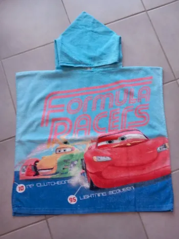 Cape de bain enfant Cars.