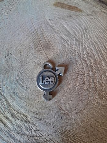 Pendentif vintage Lee jean's