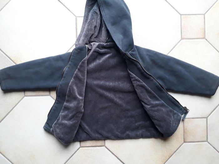 Gilet , veste , sweat zippé a capuche  6 ans IDSPORT - photo numéro 3