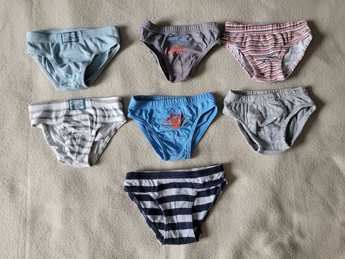 Lot de 7 slips 2/3 ans - photo numéro 2