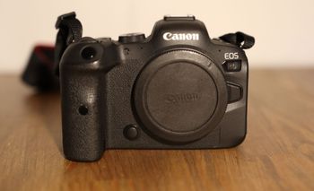 Canon EOS R6