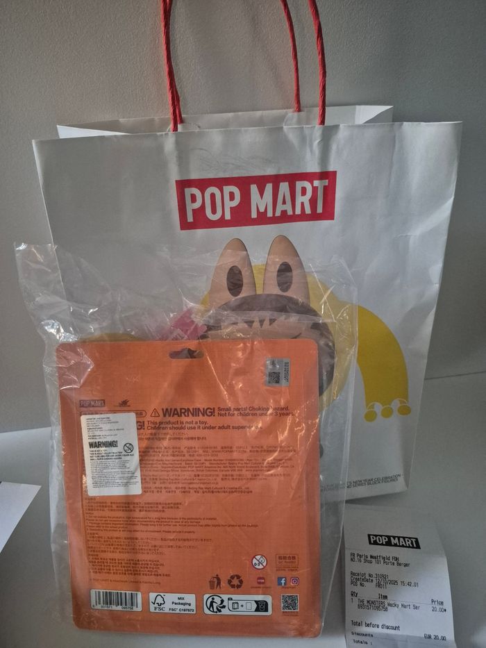 Porte clés 🍤 crevette the monsters wacky mart series earphone case popmart / labubu neuf et emballé - photo numéro 2