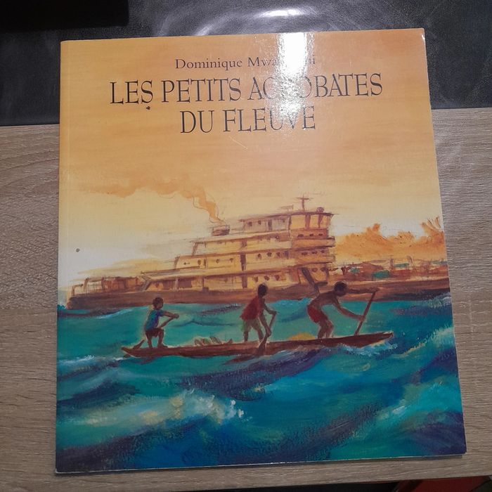 grand album école des loisirs - les petits acrobates du fleuve