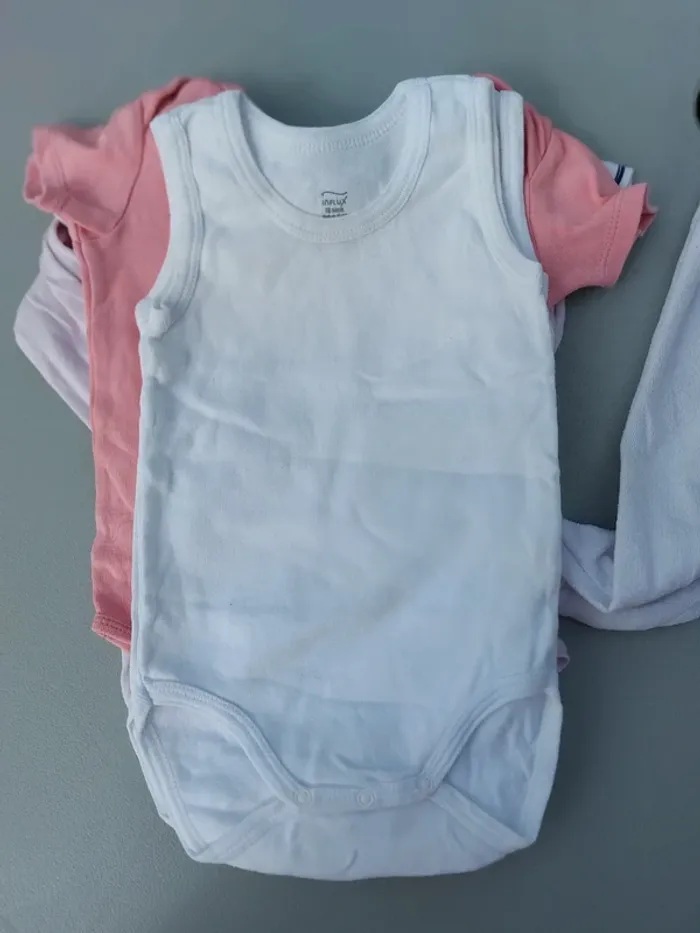 Lot 18 mois bodies pyjama grenouillère velours - photo numéro 8
