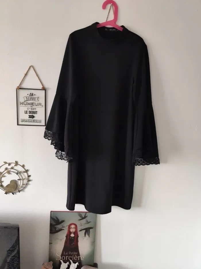 Robe noire Zara - photo numéro 2