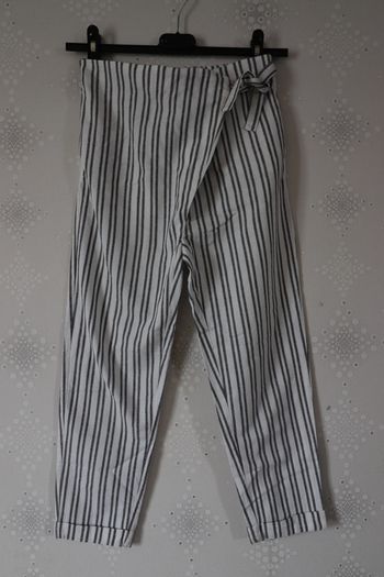 D1798 - pantalon fille taille 10 ans