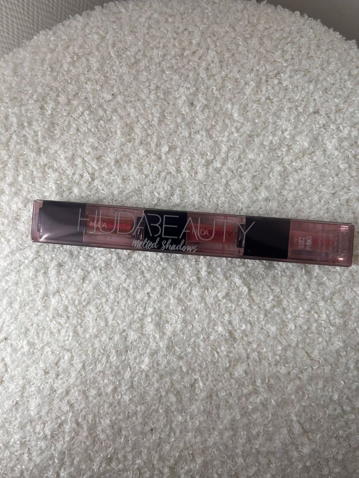 Fard à paupière Huda Beauty - photo numéro 3