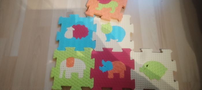 Six puzzles en mousse petit tapis