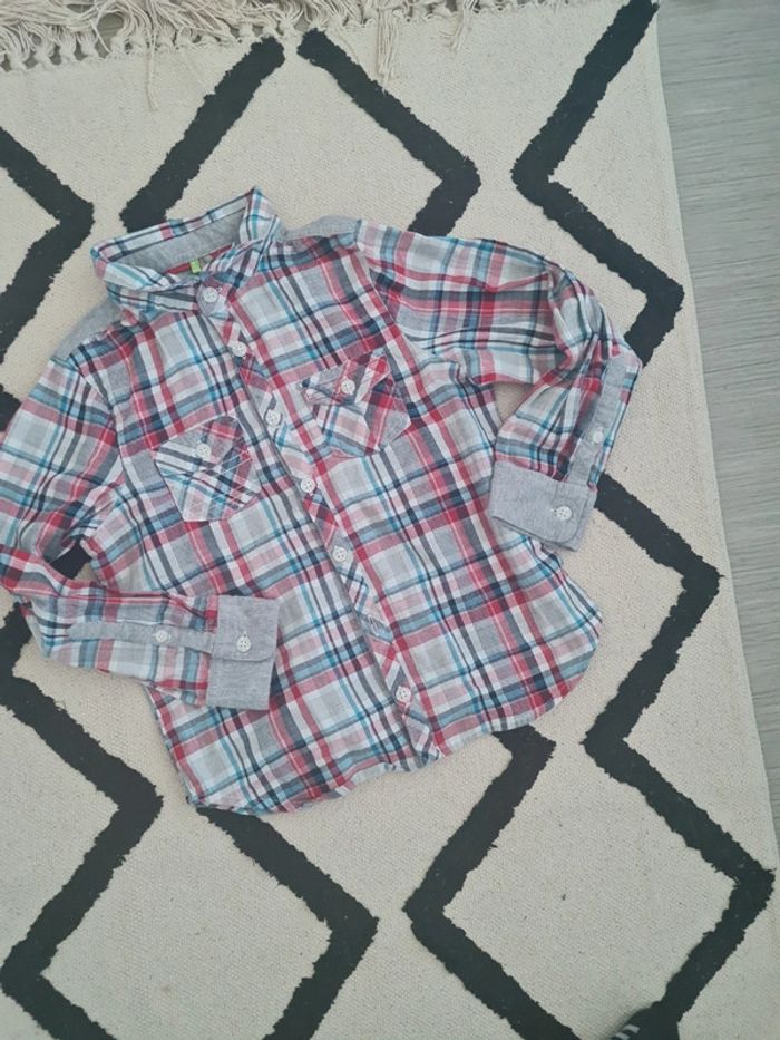 Chemise 6 ans excellent etat - photo numéro 3
