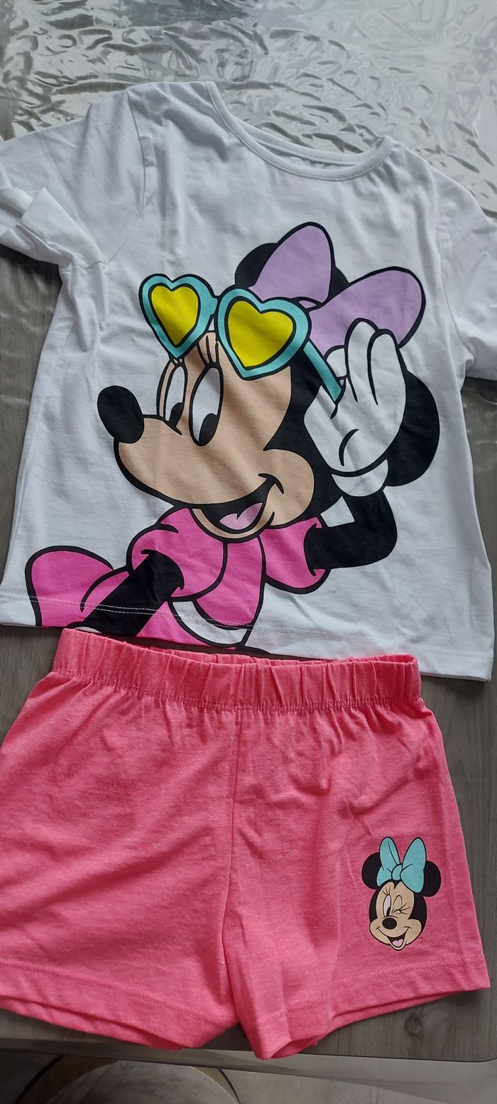2 pyjashorts Disney Minnie 5/6 ans - photo numéro 3