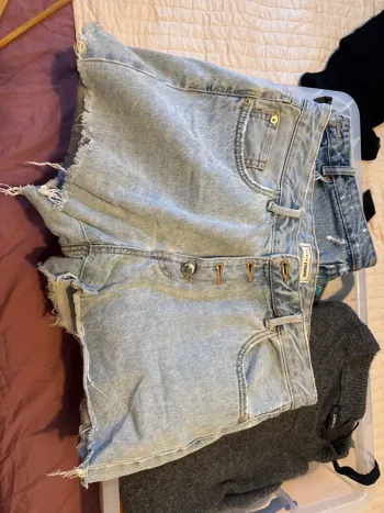 Short en jean pimkie, taille 40 en excellent état