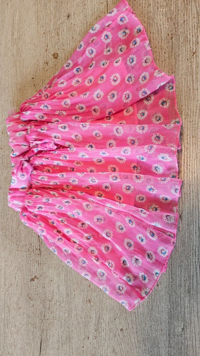 Jupe courte avec doublure, rose avec fleurs, taille 2 ans - photo numéro 3