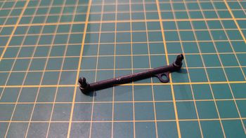 Axe roue avant pièce détachée miniature Peugeot 205 GTI 1/18 Solido #B41