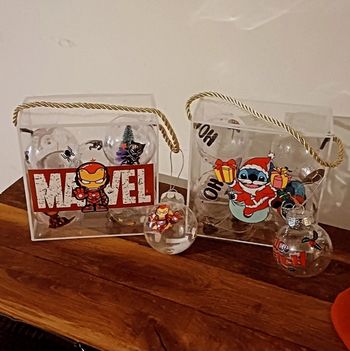 Coffret boule de noël marvel et stitch