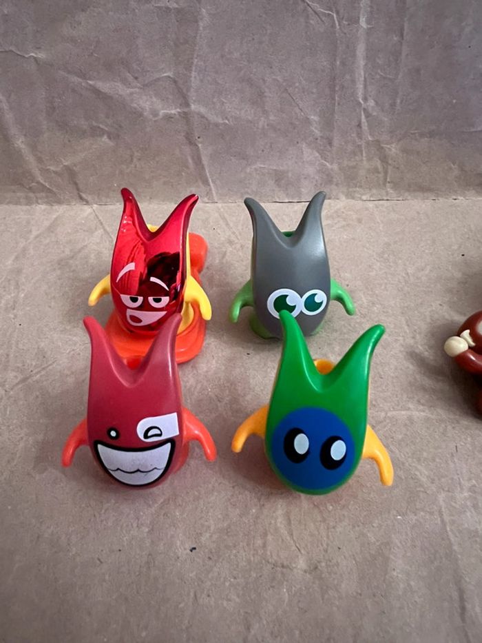 Kinder - lot de 19 figurines diverses collections 2,5 à 4 cm - photo numéro 2