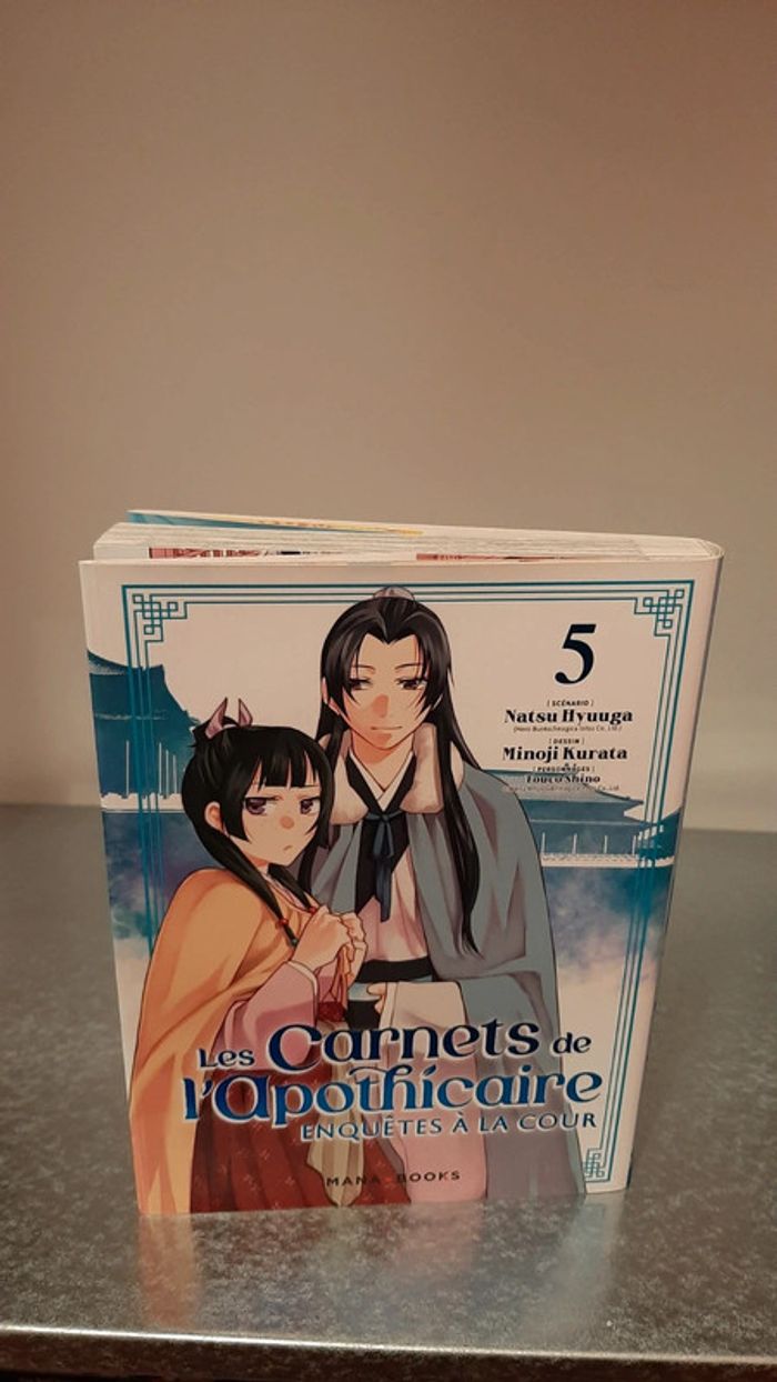 Manga Les Carnets de l'Apothicaire Enquêtes à la cour tome 5 collector