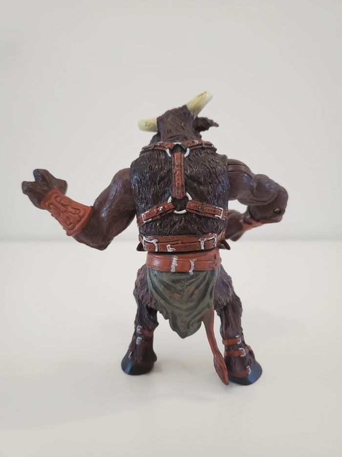 Disney Figurine du Minotaure du Monde de Narnia Minotaur chronicles of Narnia Hasbro Bon État 16cm. - photo numéro 3