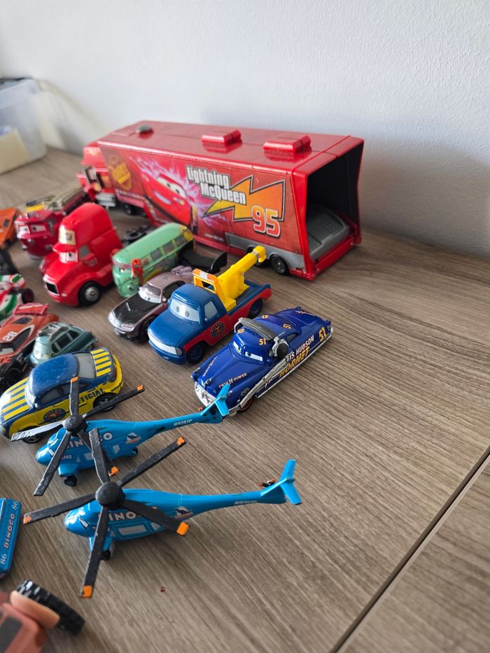 Lot de 25 voitures cars et 1 camion avec remorque - photo numéro 8