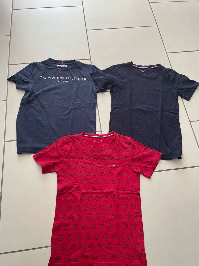 Lot t-shirt tommy Hilfiger