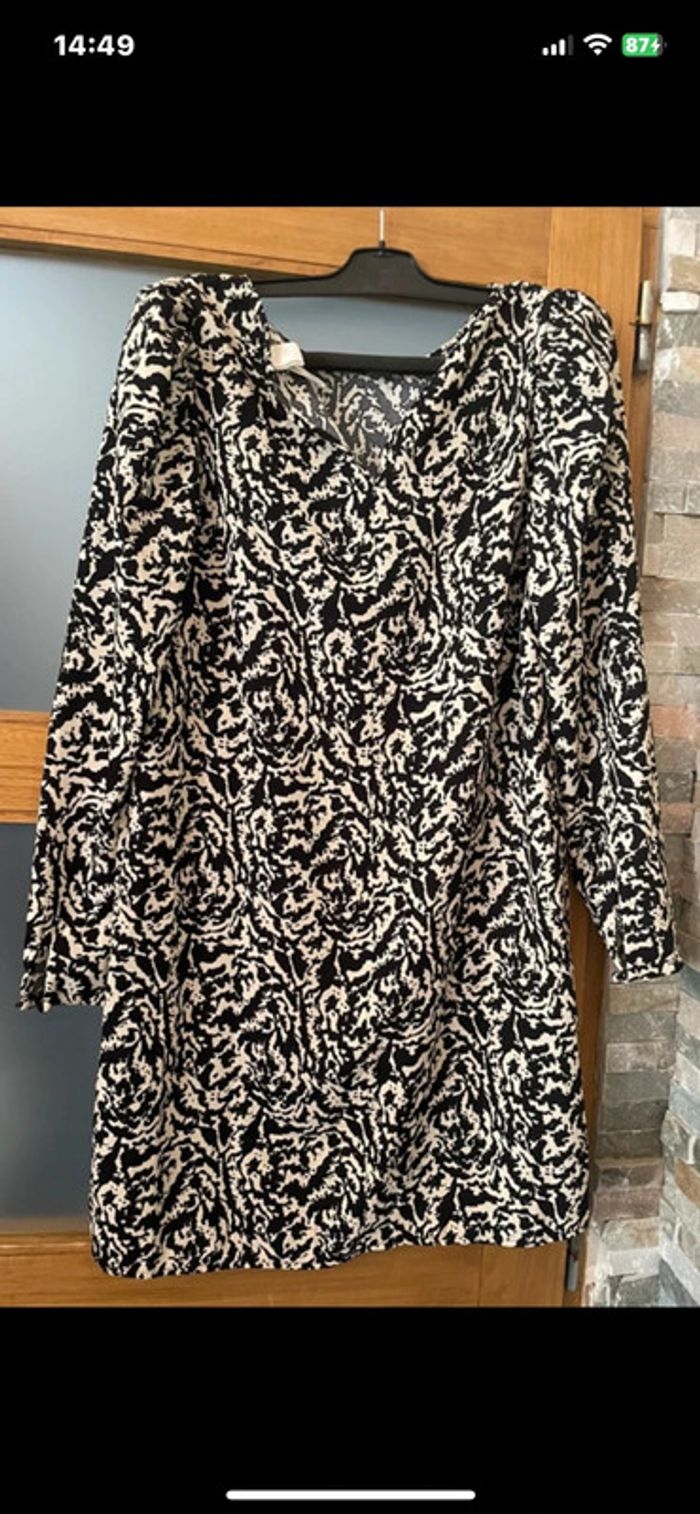 Belle robe imprimé noir et blanc taille S - photo numéro 7