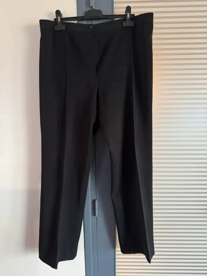 Pantalon taille 42-44