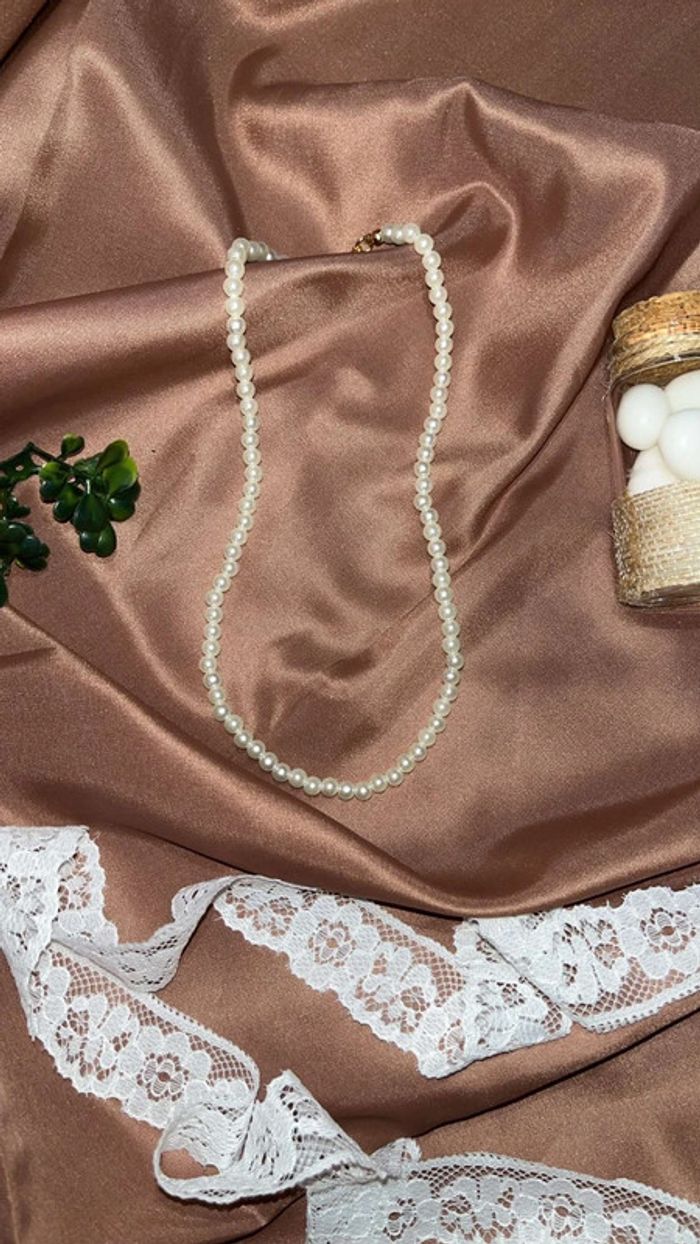 Collier classique en perles blanches - photo numéro 2