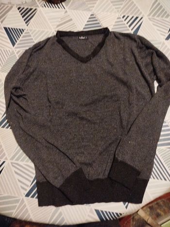 Pull fin