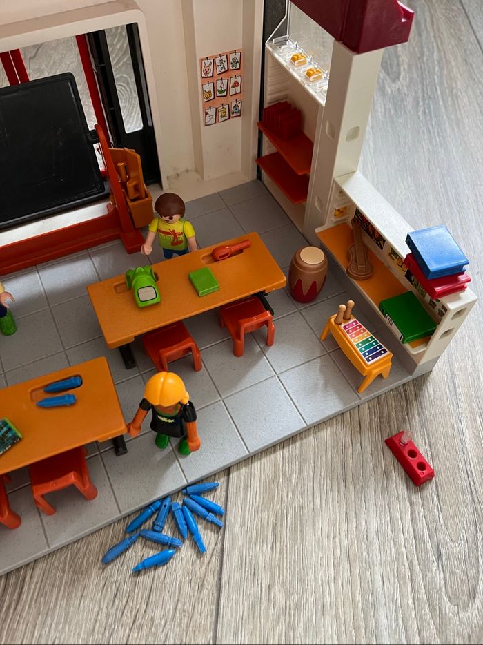 École Playmobil - photo numéro 3