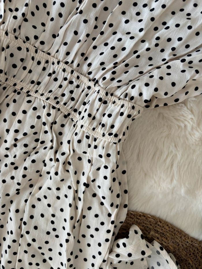 Robe fluide Zara à pois blanche et noire  taille S - photo numéro 3
