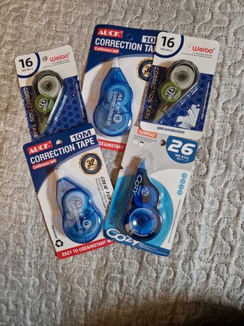 5 rouleaux de correcteurs neufs