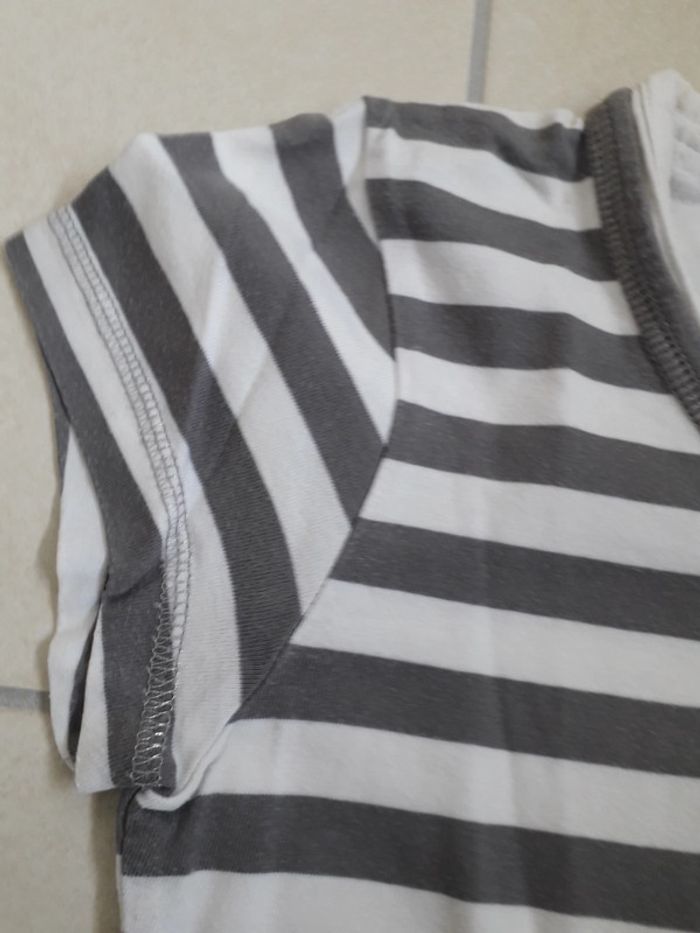 T-shirt T 14 ans - photo numéro 5