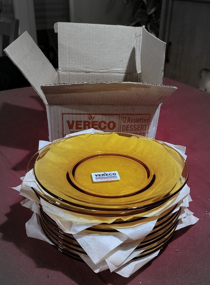 12 assiettes à dessert Vereco - neuf - vintage - photo numéro 2
