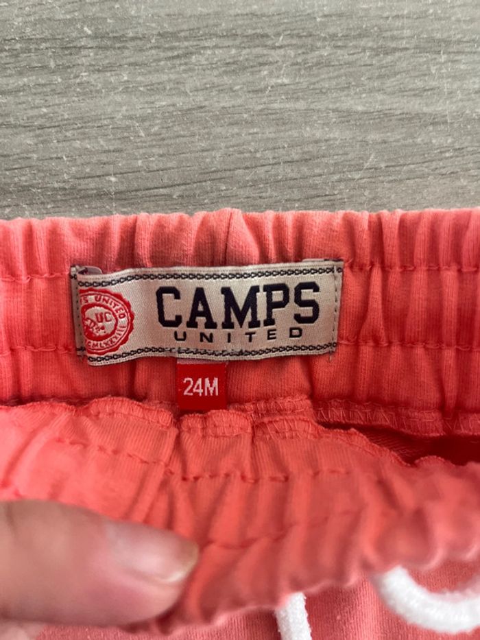 Short neuf jamais porté 24 mois - photo numéro 2