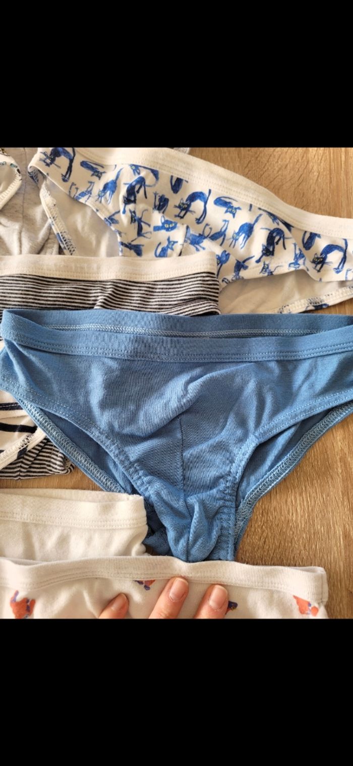 Lot slips petit bateau 10 ans - photo numéro 4