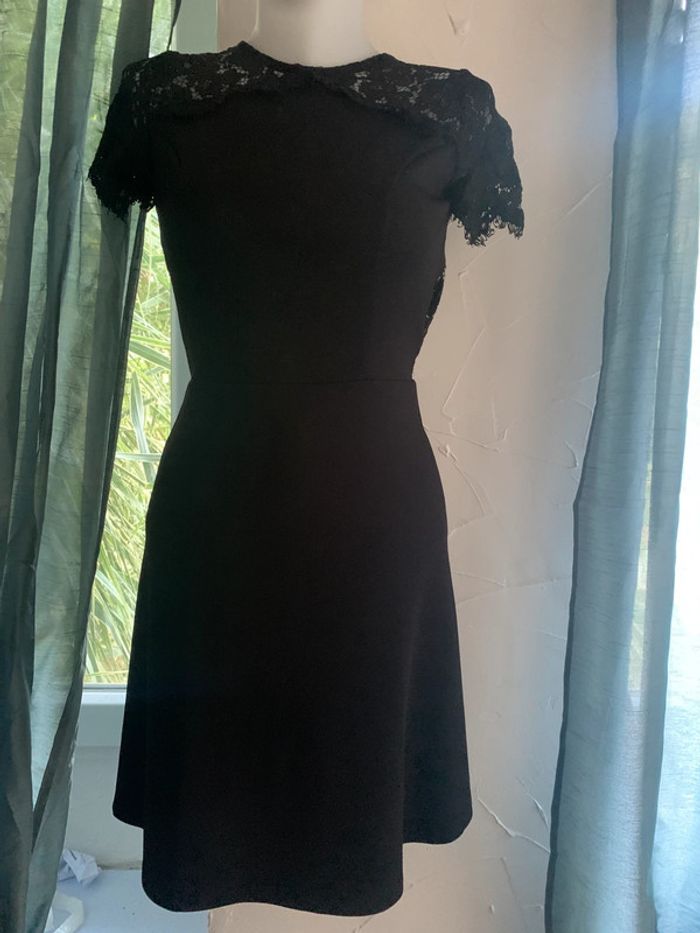 Robe dos nu dentelle taille XS Pinkie