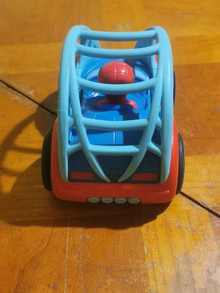 Voiture Spiderman - photo numéro 4