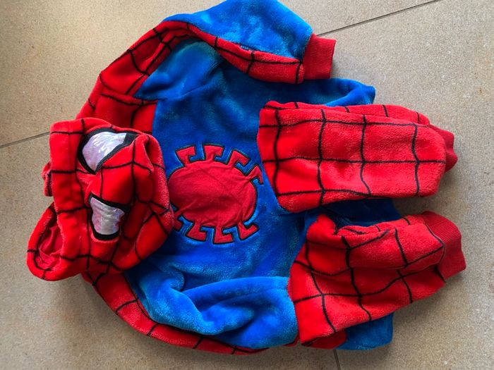 Sur pyjama Spiderman 4 ans - photo numéro 2