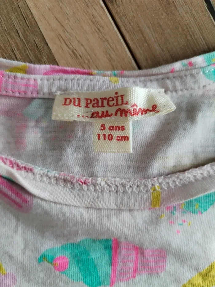 T-shirt fille 5 ans du pareil au même - photo numéro 2